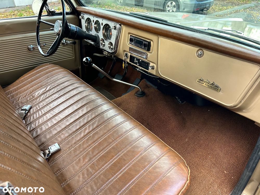 Chevrolet C-20 - 15