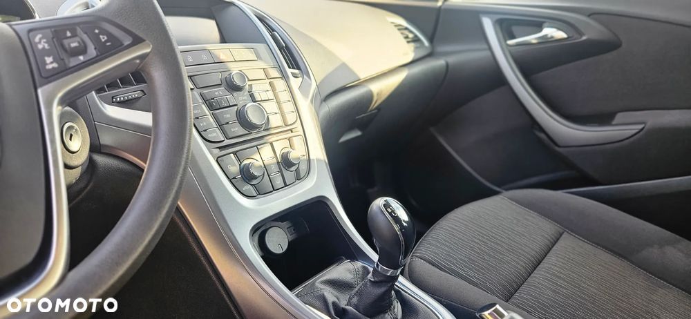 Opel Astra 1.6 Sports Tourer - 12