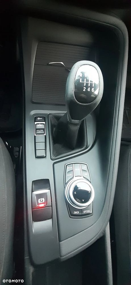 BMW X1 sDrive18d - 16