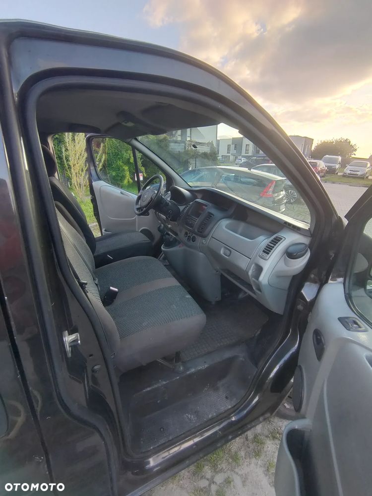 Renault Trafic - 11