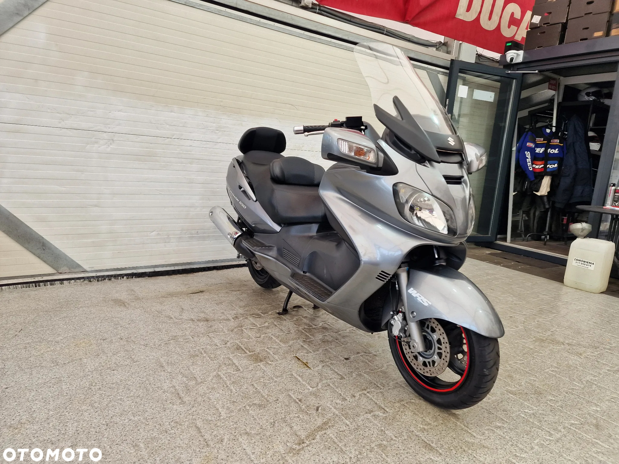 Suzuki Burgman - 4
