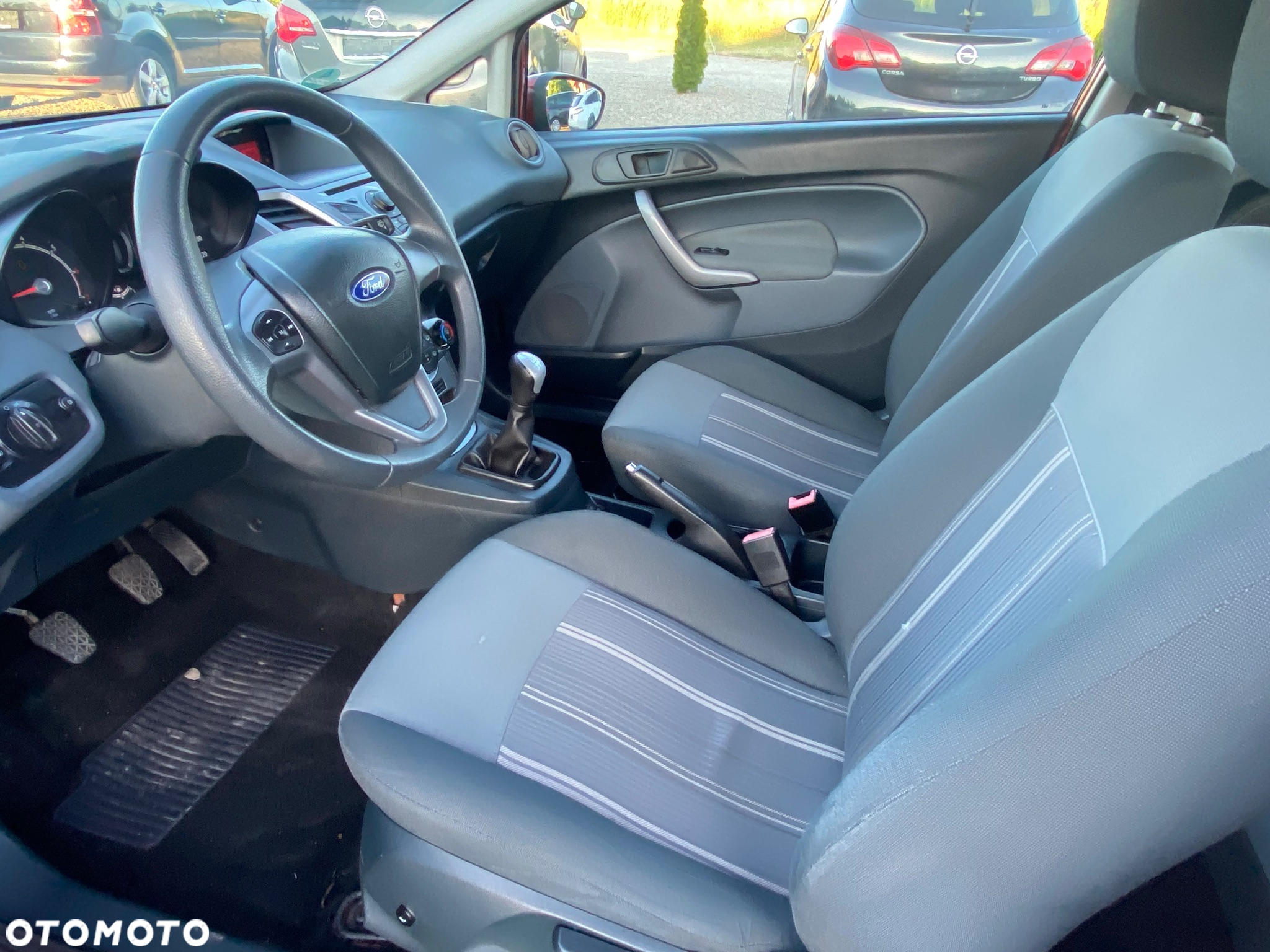 Ford Fiesta 1.25 Ghia - 19