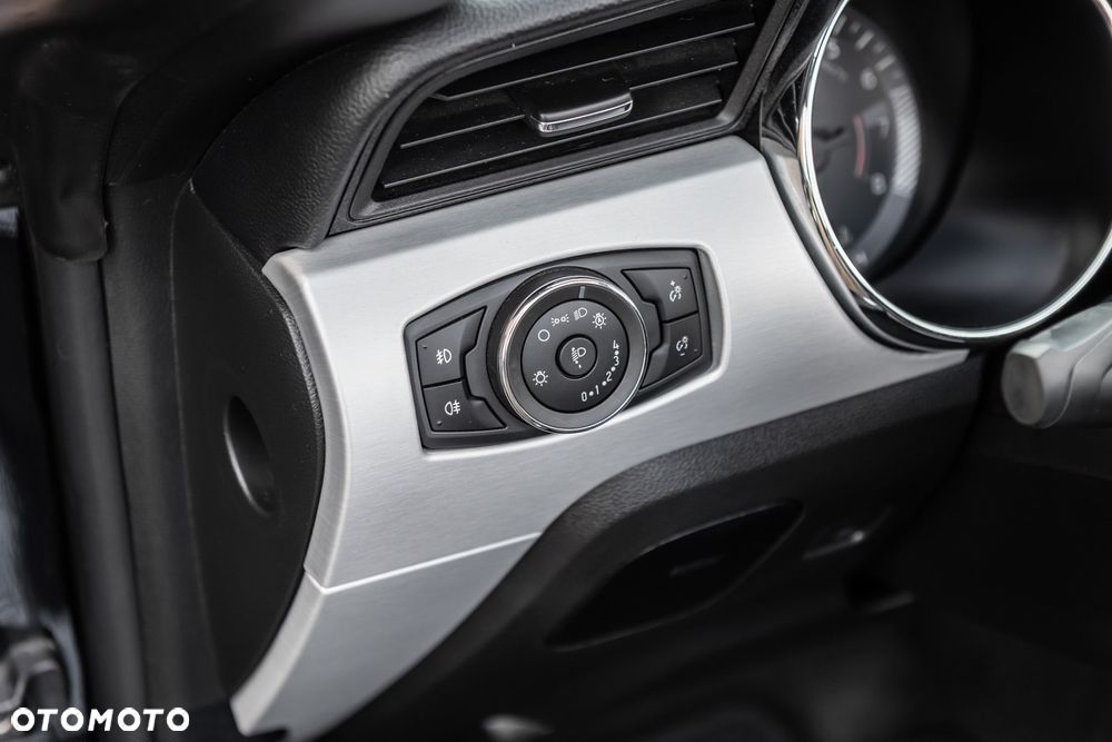 Ford Mustang 5.0 V8 GT - 12