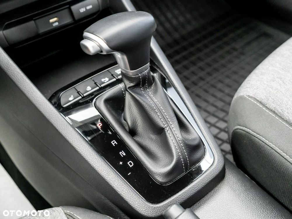 Kia Stonic 1.0 T-GDI M DCT - 23