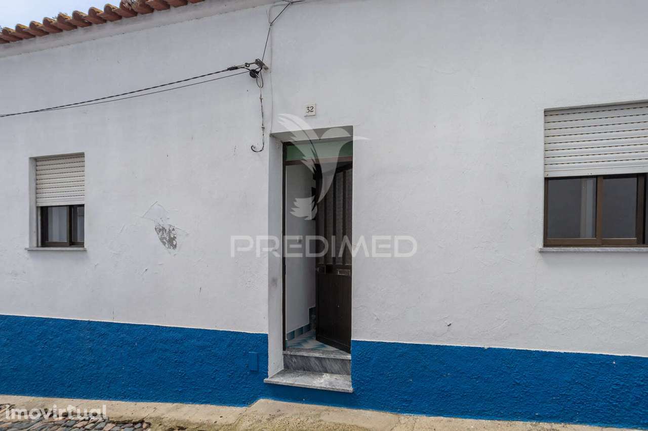 GRANDE MORADIA NO CENTRO DO TORRÃO - Grande imagem: 2/36