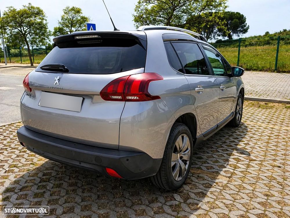 Peugeot 2008 1.6 BlueHDi Style - 3