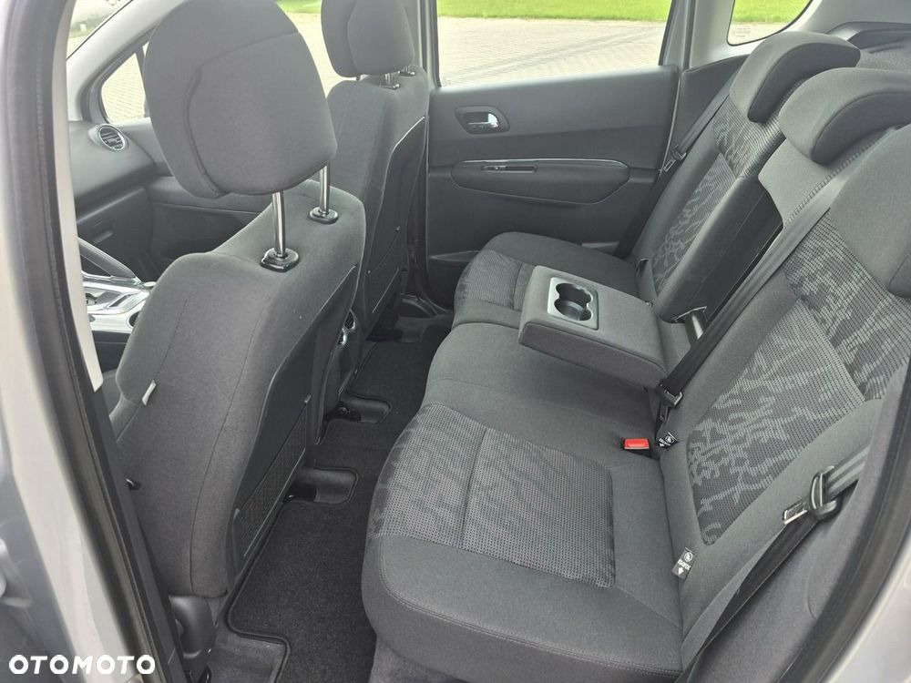 Peugeot 3008 - 16