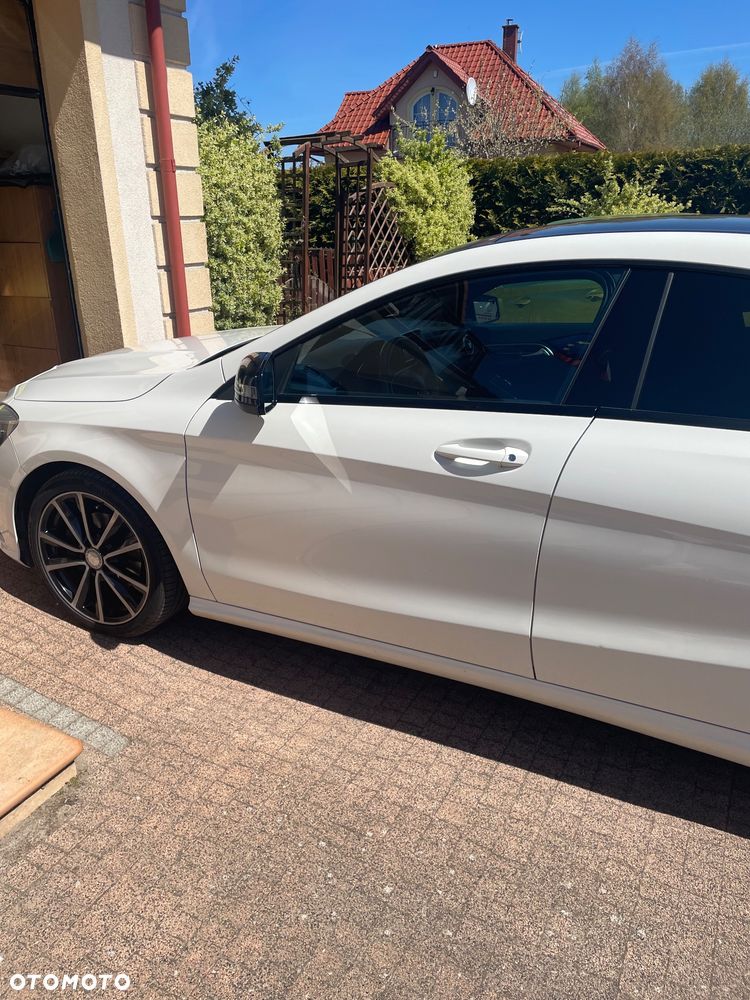 Mercedes-Benz CLA 180 AMG Line - 17