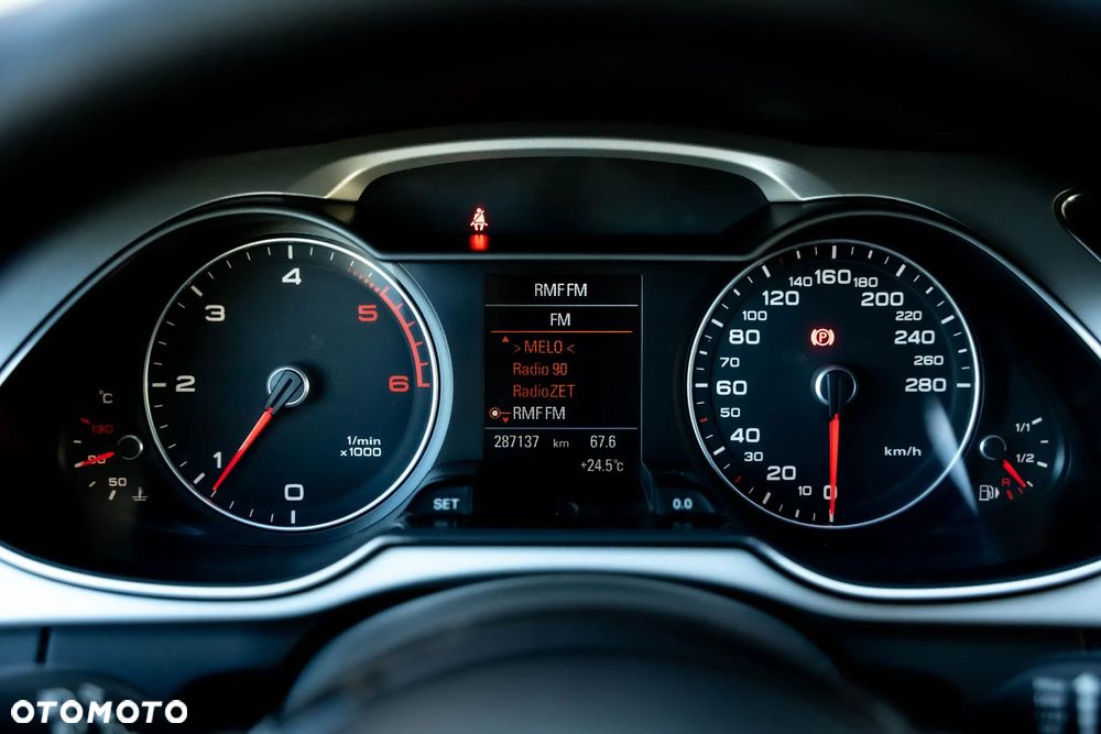 Audi A4 Limousine - 11