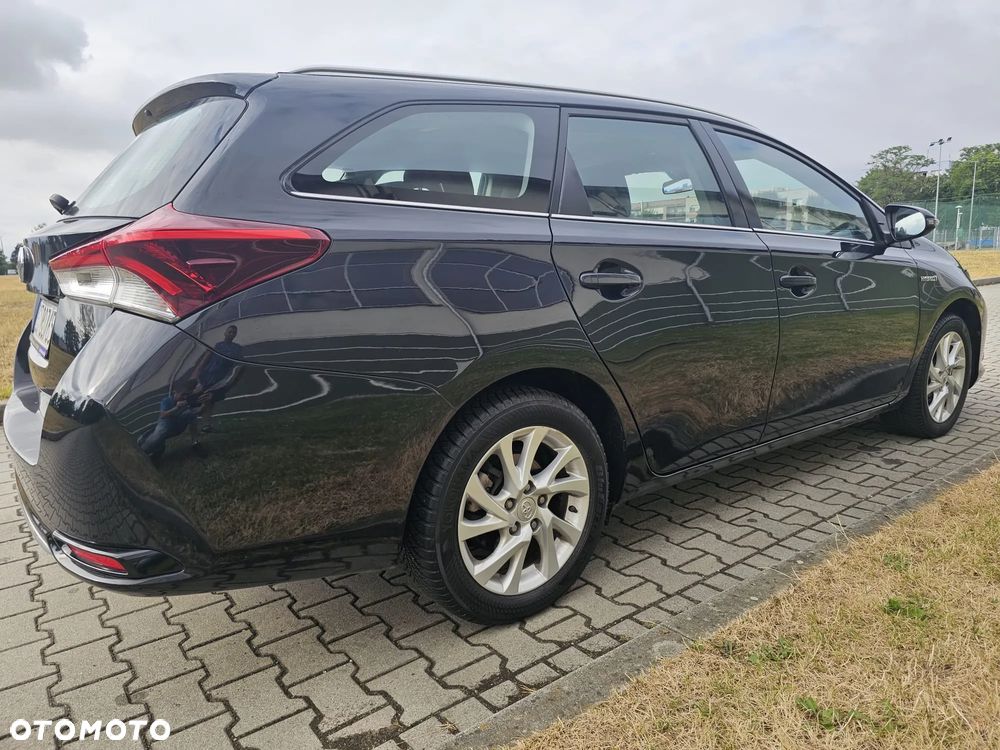 Toyota Auris - 5