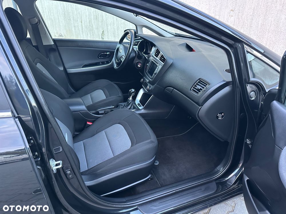Kia Ceed 1.6 CRDi 128 ISG Dream Team Edition - 24