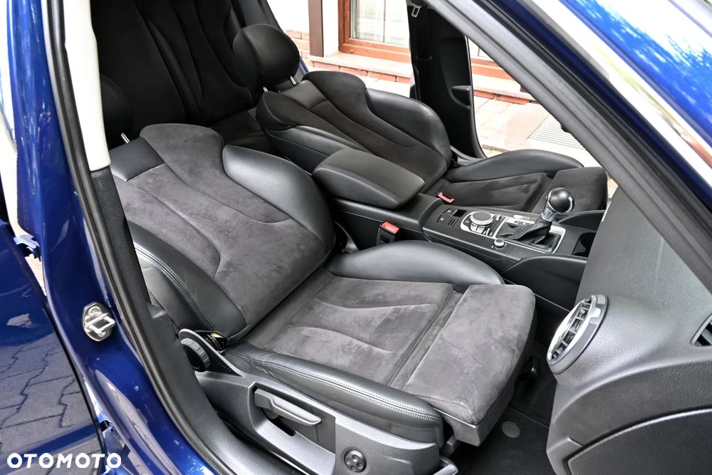 Audi A3 Sportback 1.8 TFSI quattro S tronic S line Sportpaket - 28