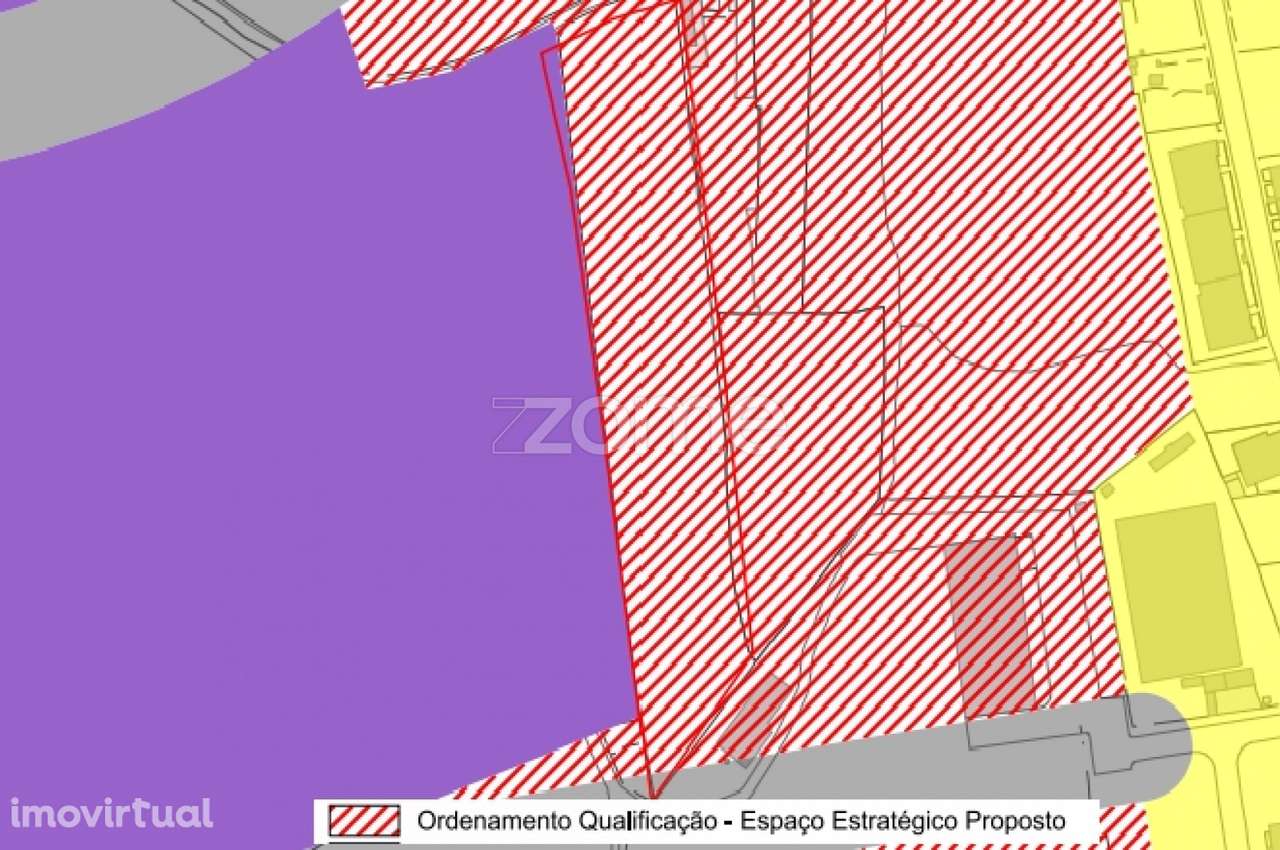 Terreno nas traseiras da Legrand em Abóboda - Grande imagem: 4/20