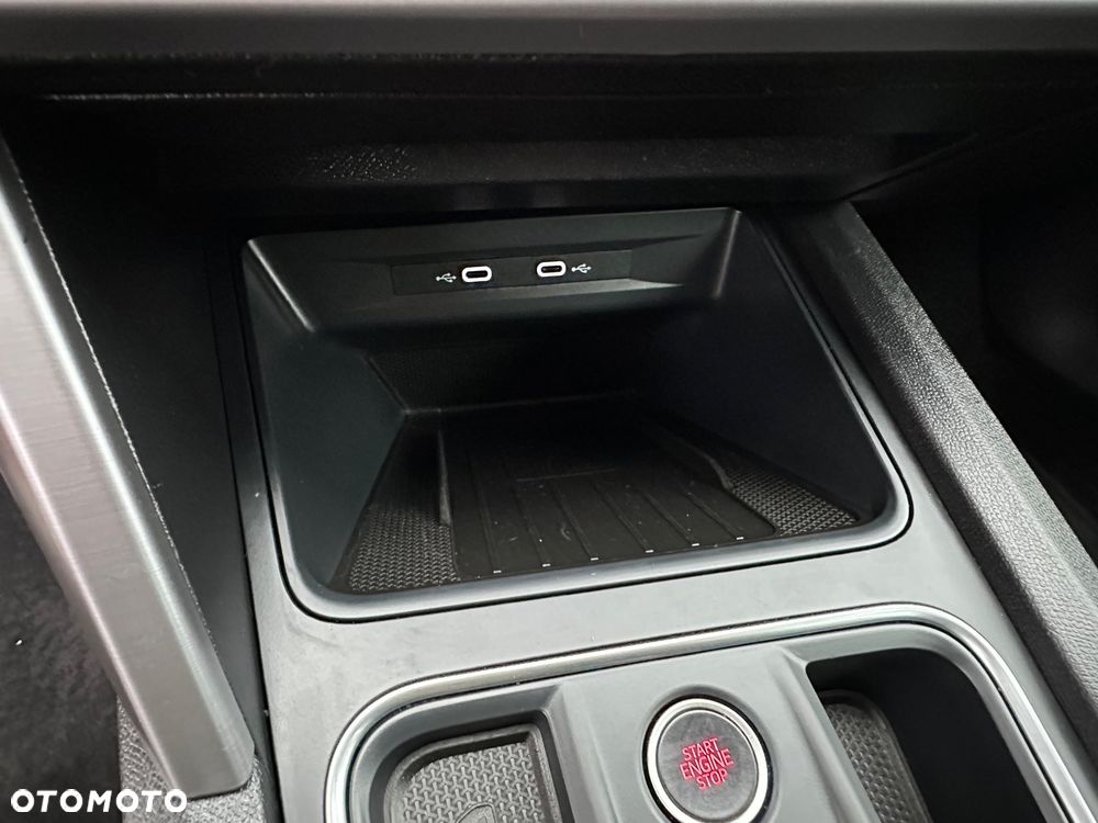 Seat Leon Sportstourer 2.0 TDI DSG FR Plus - 32