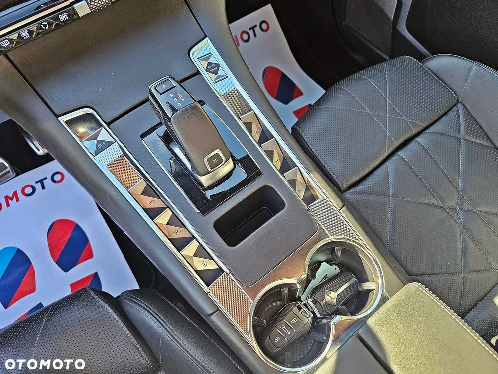 DS Automobiles DS 7 Crossback - 23