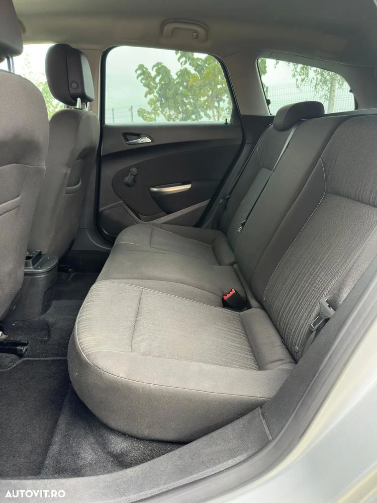 Opel Astra 1.4 Cosmo - 8