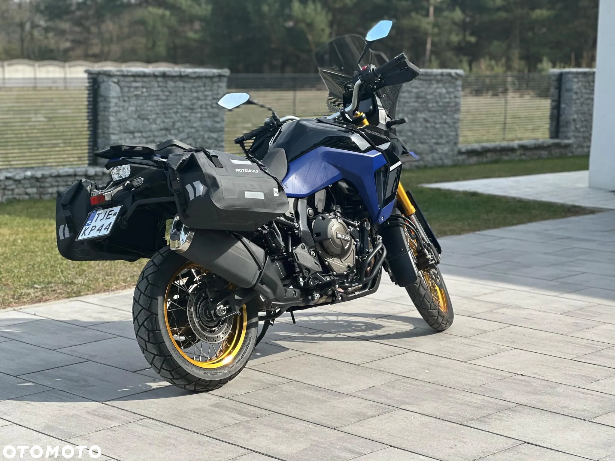 Suzuki V-STROM - 3
