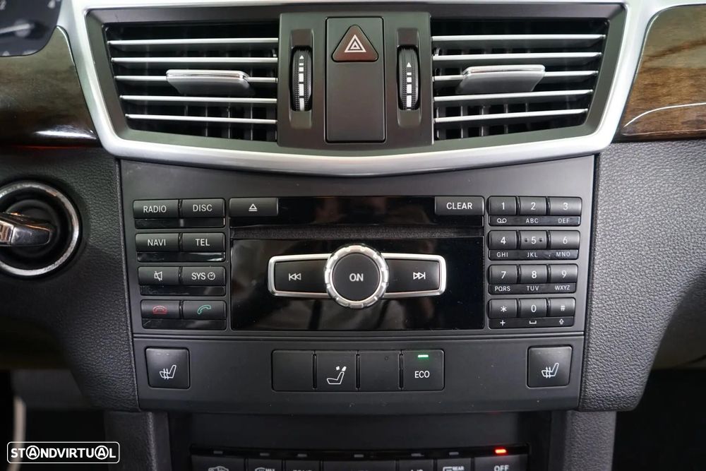 Mercedes-Benz E 250 CDi Elegance BlueEfficiency Auto. - 33