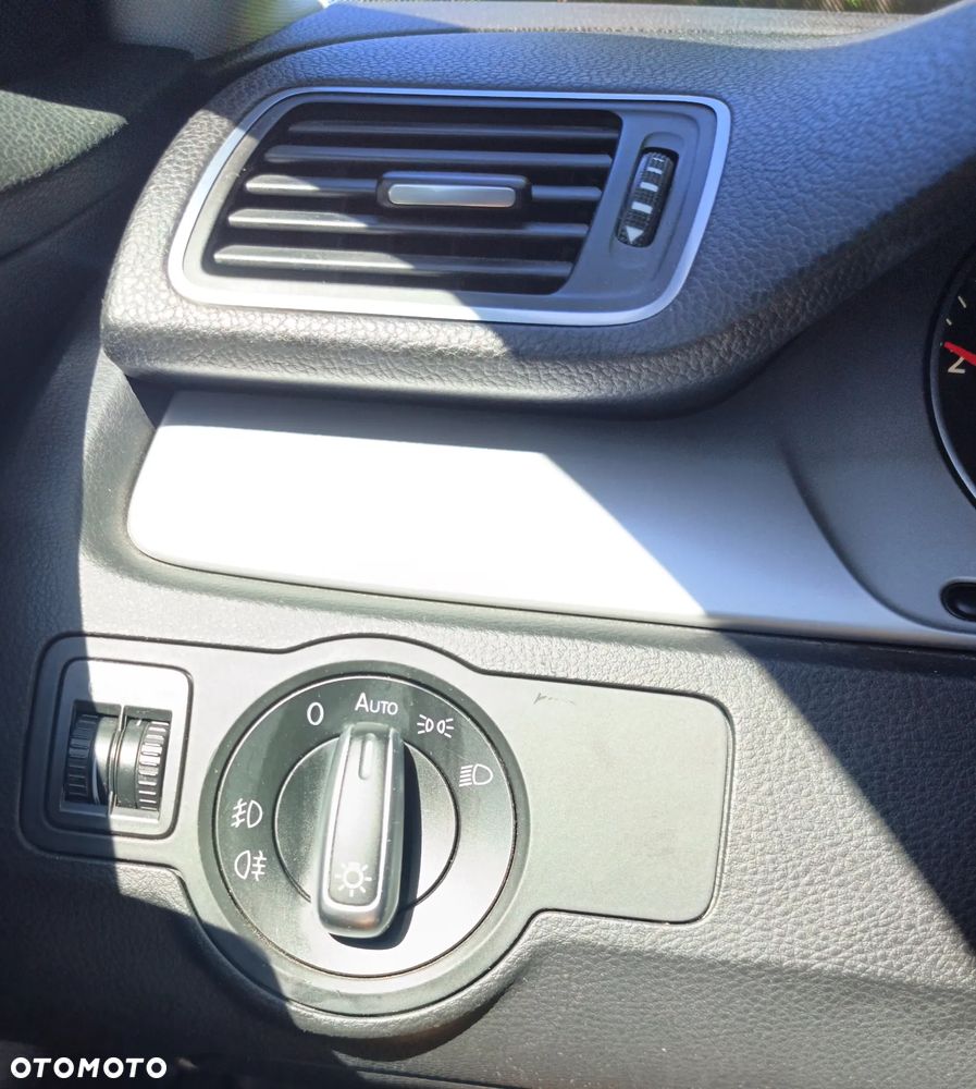 Volkswagen Passat 1.4 TSI Trendline - 25