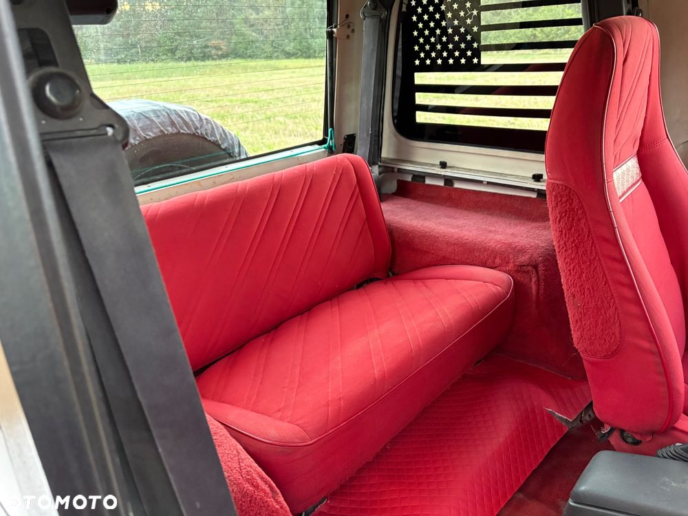 Jeep Wrangler 2.5L - 35