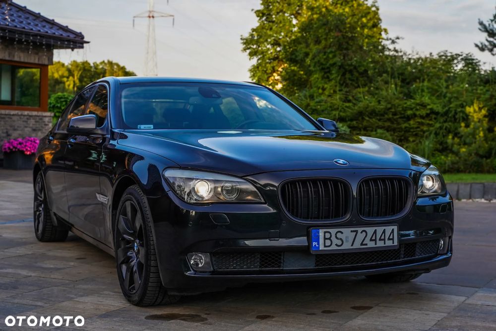 BMW Seria 7 740d - 2