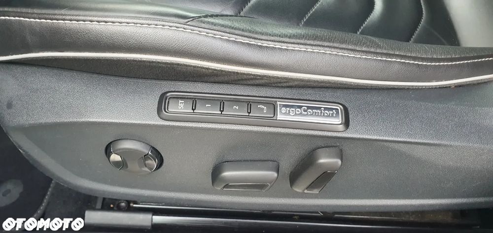 Volkswagen Arteon 2.0 TSI DSG R-Line Edition - 31