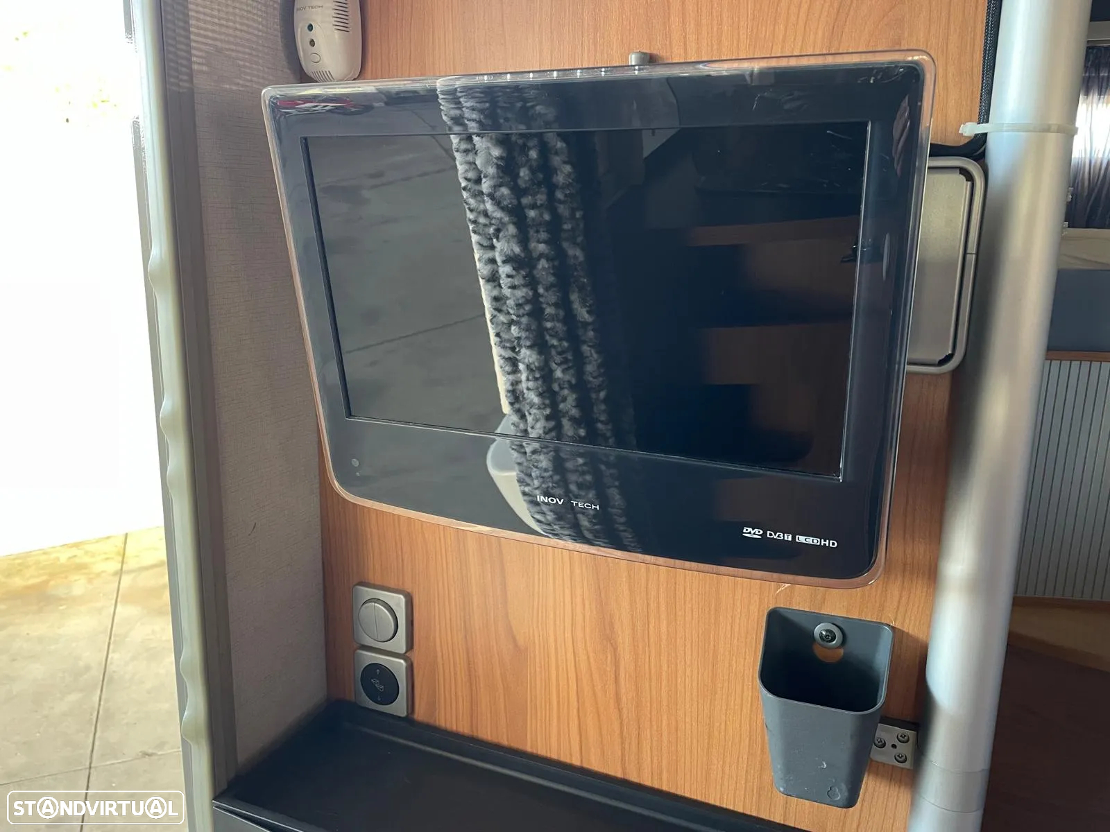 Burstner mega-van IT 675 - Autocaravana c/Cama Basculante - 19