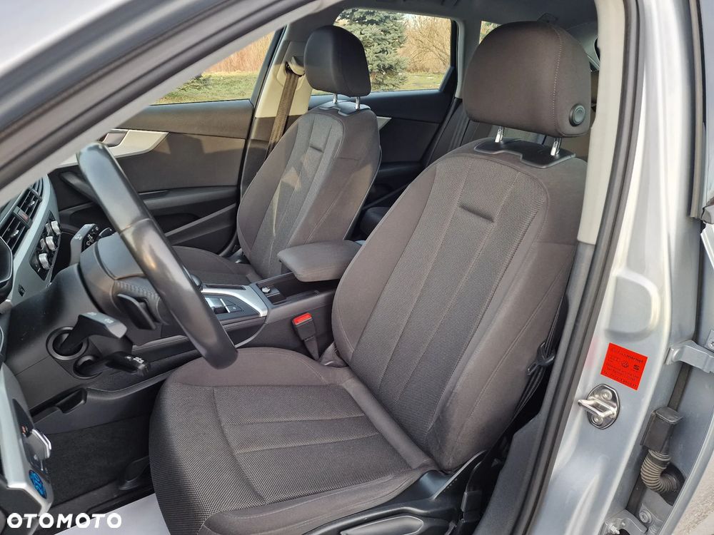 Audi A4 Avant 2.0 TDI S tronic - 26