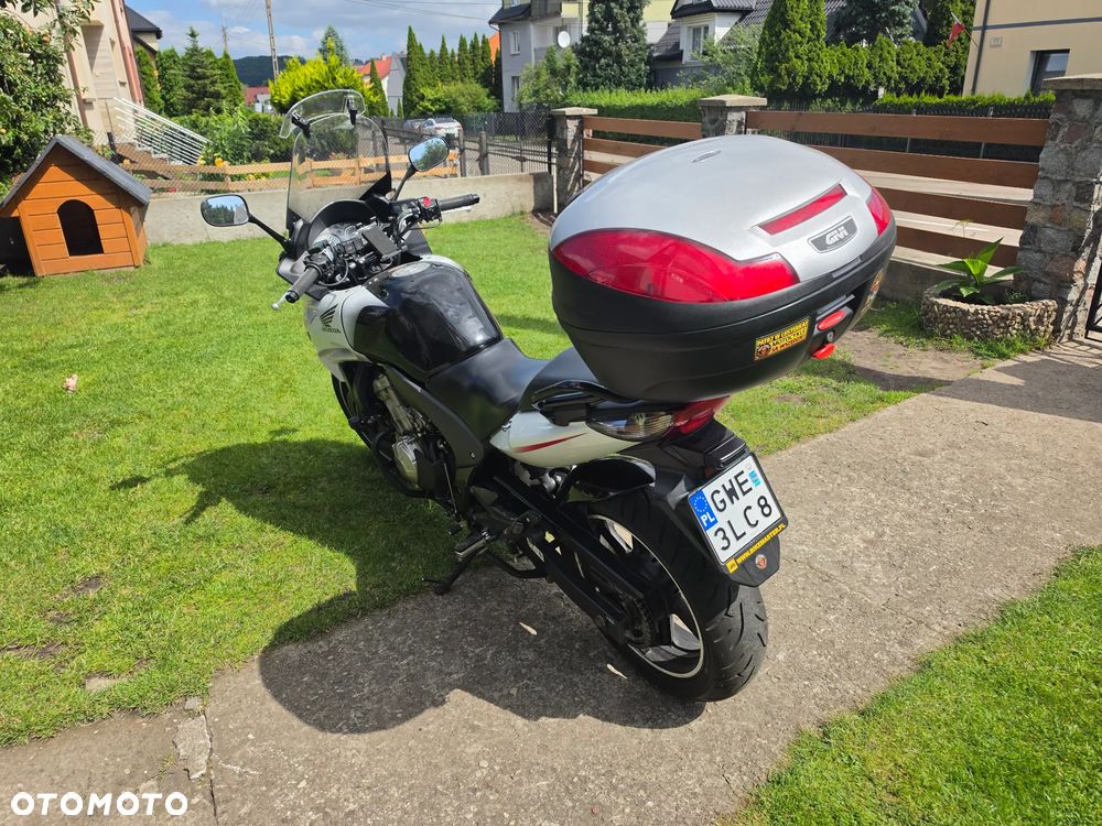 Honda CBF - 4