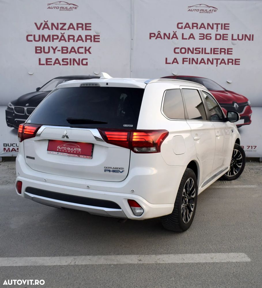 Mitsubishi Outlander 2.0 4WD - 5