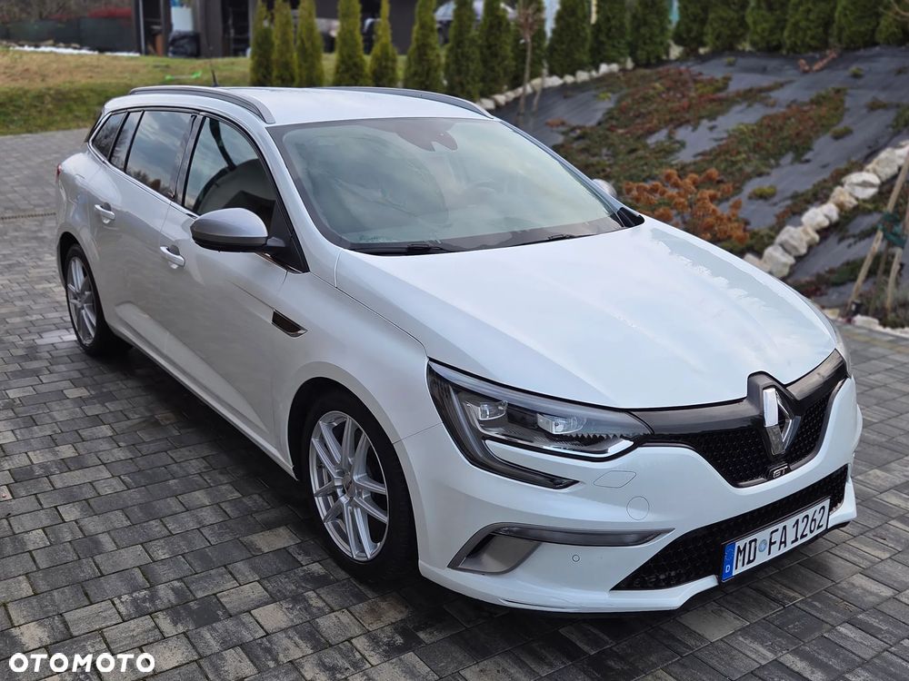 Renault Megane ENERGY TCe 205 EDC GT - 29