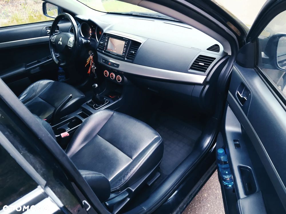 Mitsubishi Lancer 1.6 Intense - 3