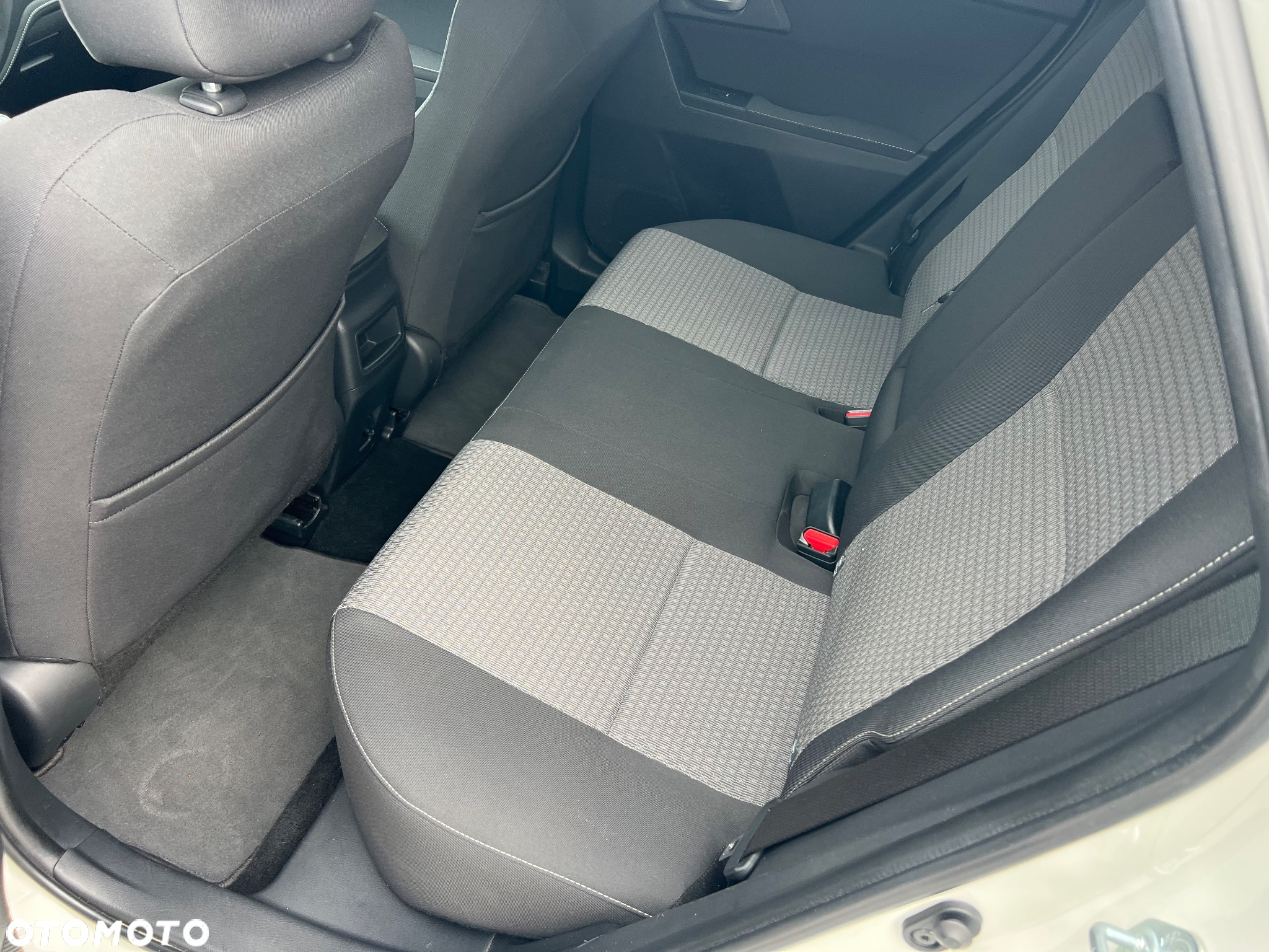 Toyota Auris 1.6 Selection - 10