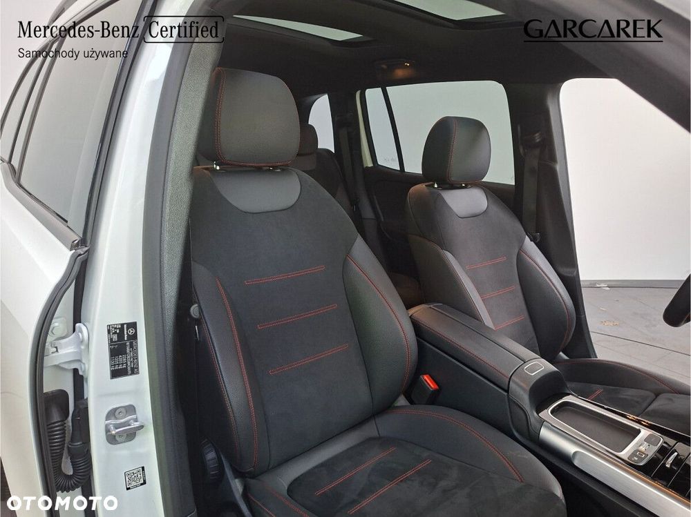 Mercedes-Benz GLB - 22