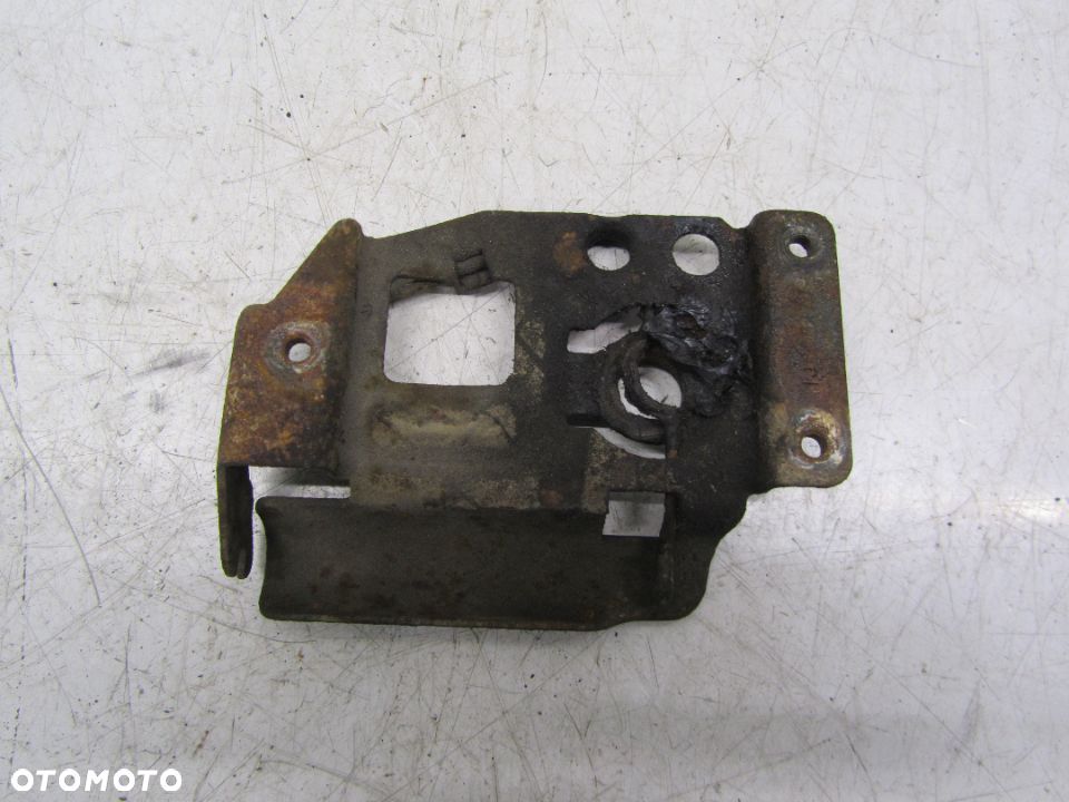 iveco daily 99-06 zamek pasa przedniego - 2