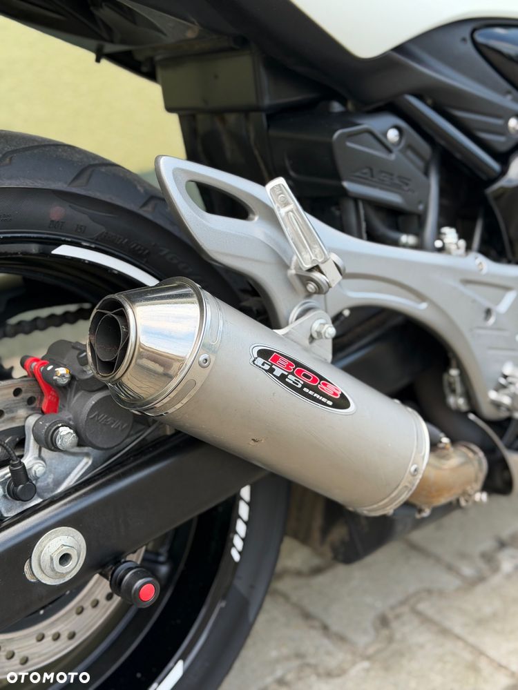 Suzuki Gladius - 14