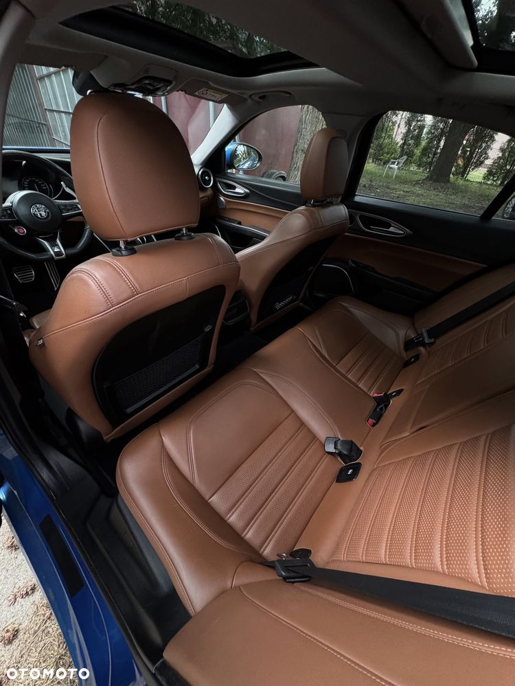 Alfa Romeo Giulia 2.0 Turbo Veloce Q4 - 17