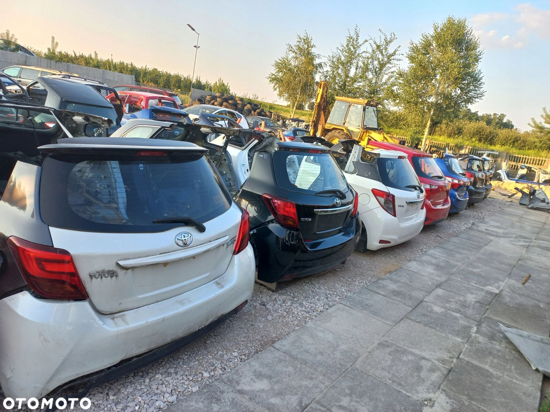 Toyota VERSO S nadkole tył lewe chlapacz osłona 52592-52280 - 7