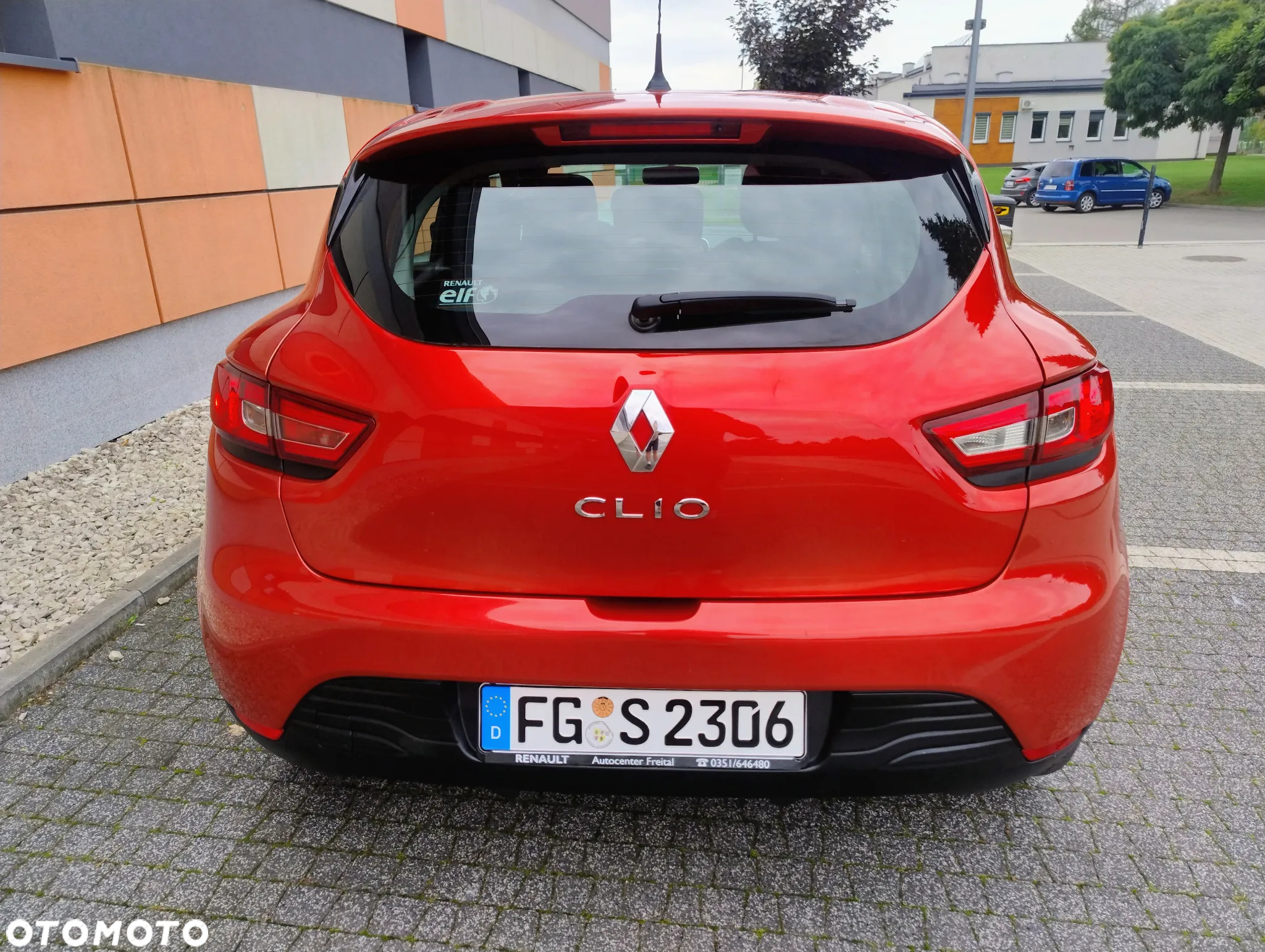 Renault Clio 1.2 16V 75 Experience - 5