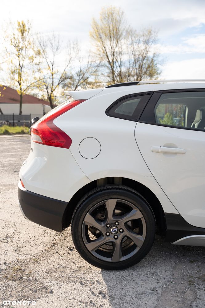 Volvo V40 D4 Geartronic Momentum - 6