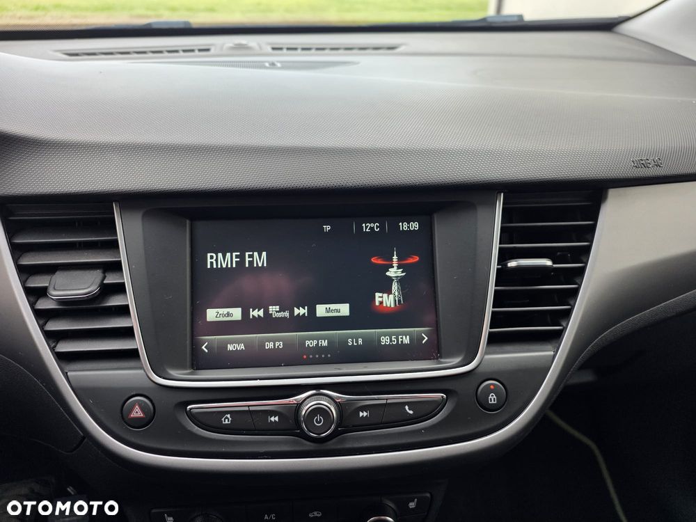 Opel Crossland X 1.2 Enjoy - 22