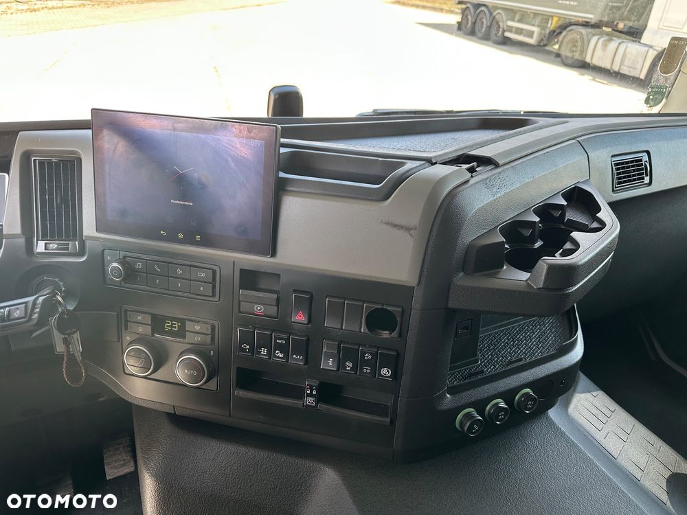 Volvo FM 500  8X2. PODWOZIE POD ZABUUDOWE  ASENIZACYJNY LAWETA - 15