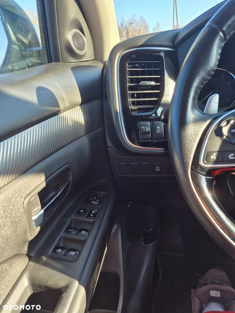 Mitsubishi Outlander 2.0 2WD CVT Active+ - 22