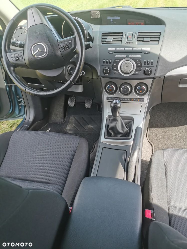 Mazda 3 - 10
