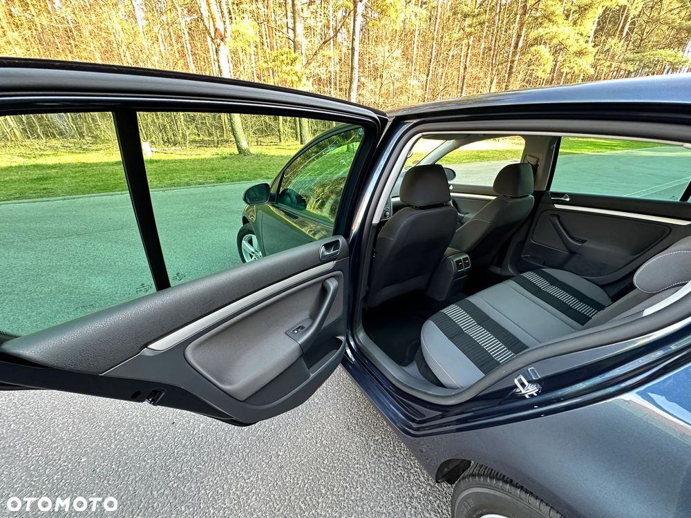 Volkswagen Golf 1.6 United - 21