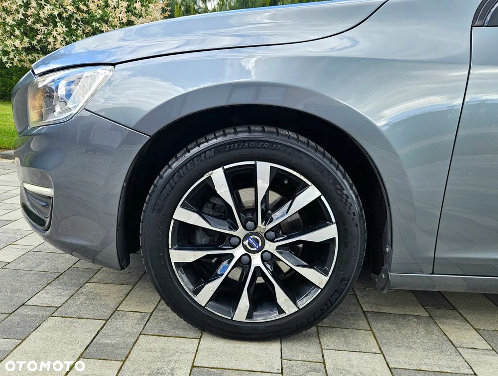 Volvo V60 - 24