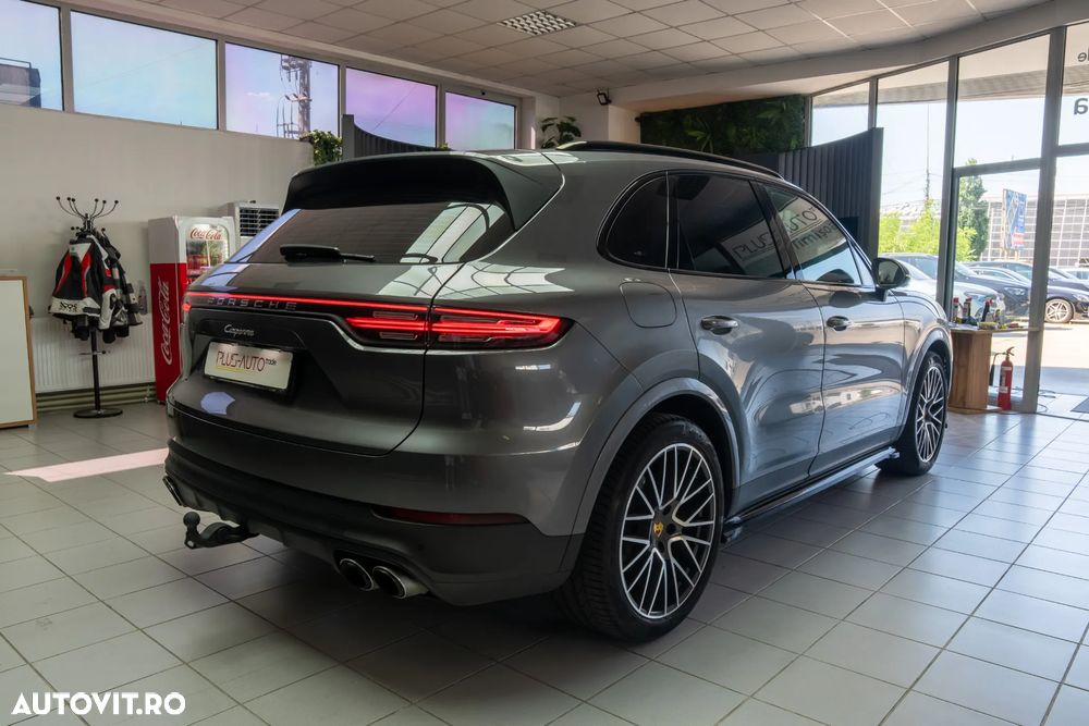 Porsche Cayenne Standard - 22