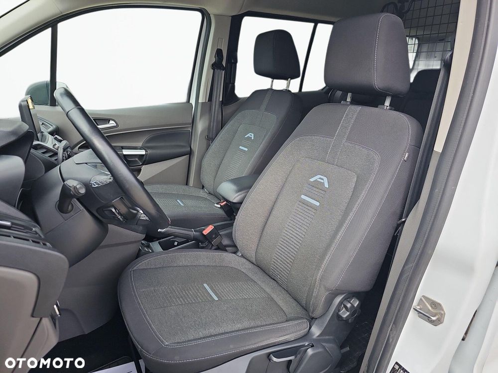 Ford Transit Connect - 13