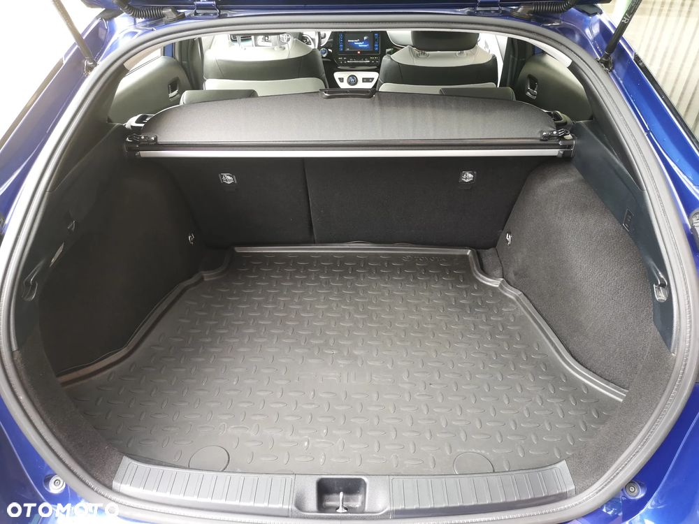 Toyota Prius 1.8 Hybrid Prestige - 34