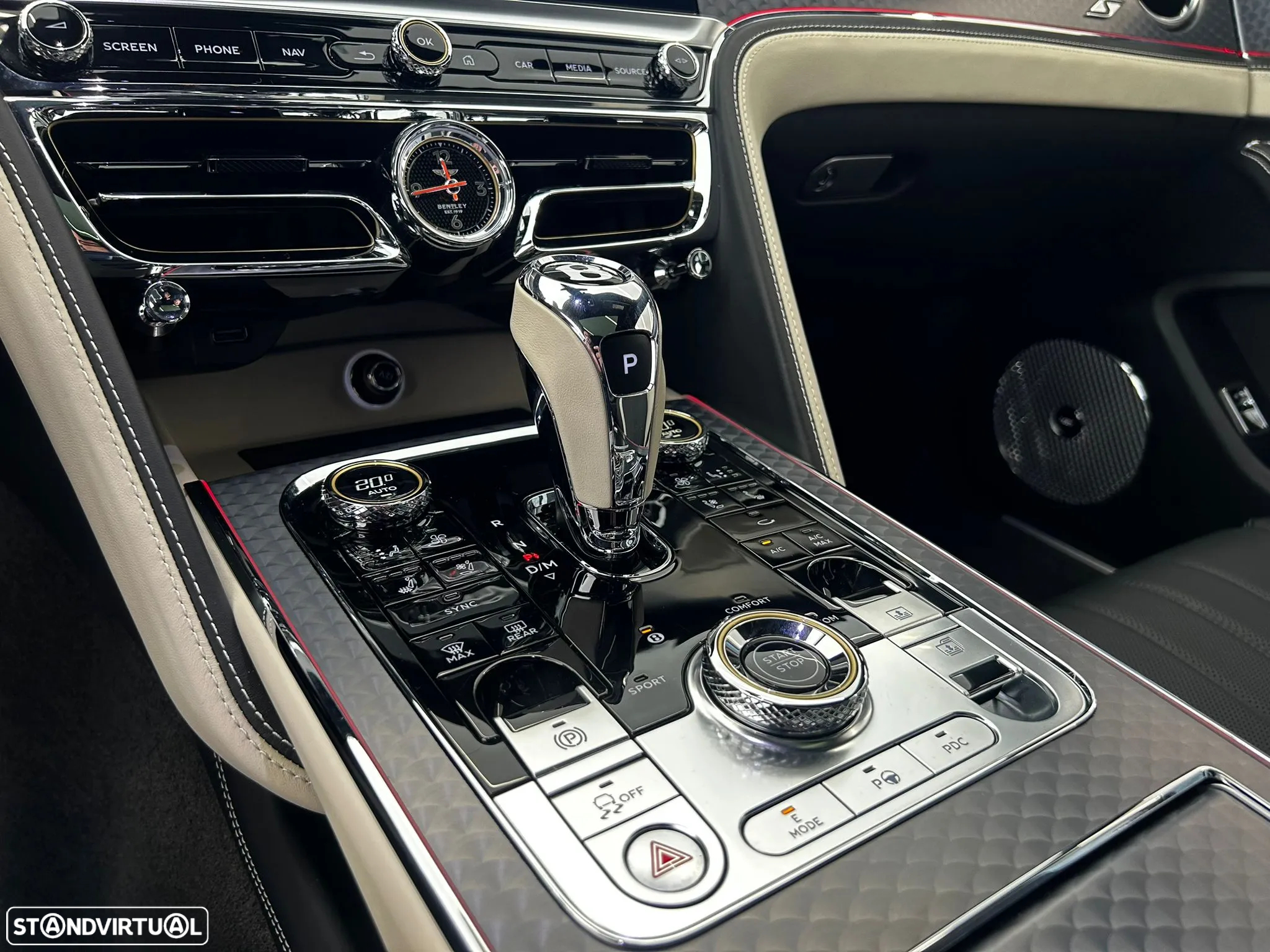Bentley Flying Spur Hybrid S - 22